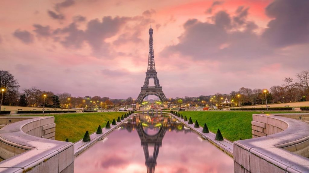 97 Paris Captions For Instagram - Puns, Quotes & Short Captions